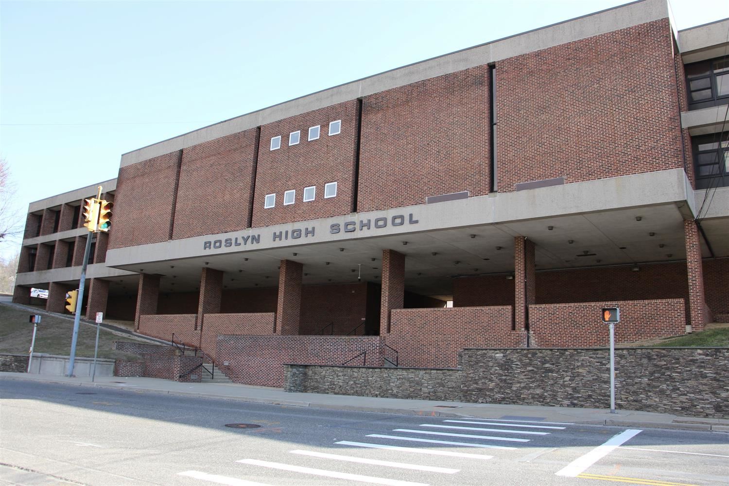  RHS